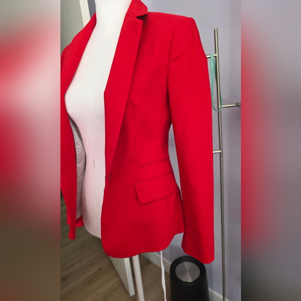 Express Women Vibrant Red Suit - Picture 3 of 12